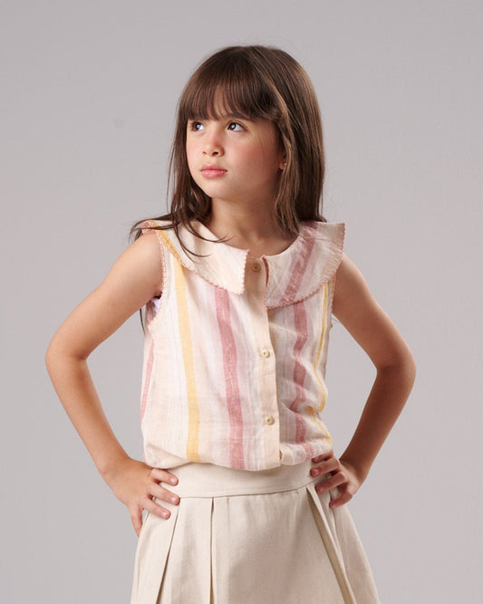 Sleeveless Collar Blouse