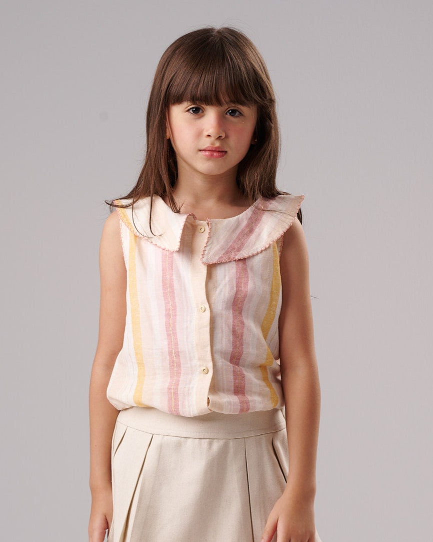 Sleeveless Collar Blouse
